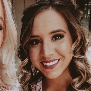 Meet your Posher, Kari